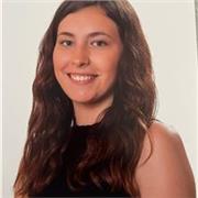 Estudiante de universidad imparte clases de matemáticas a niños de primaria (EPO) y secundaria (ESO)